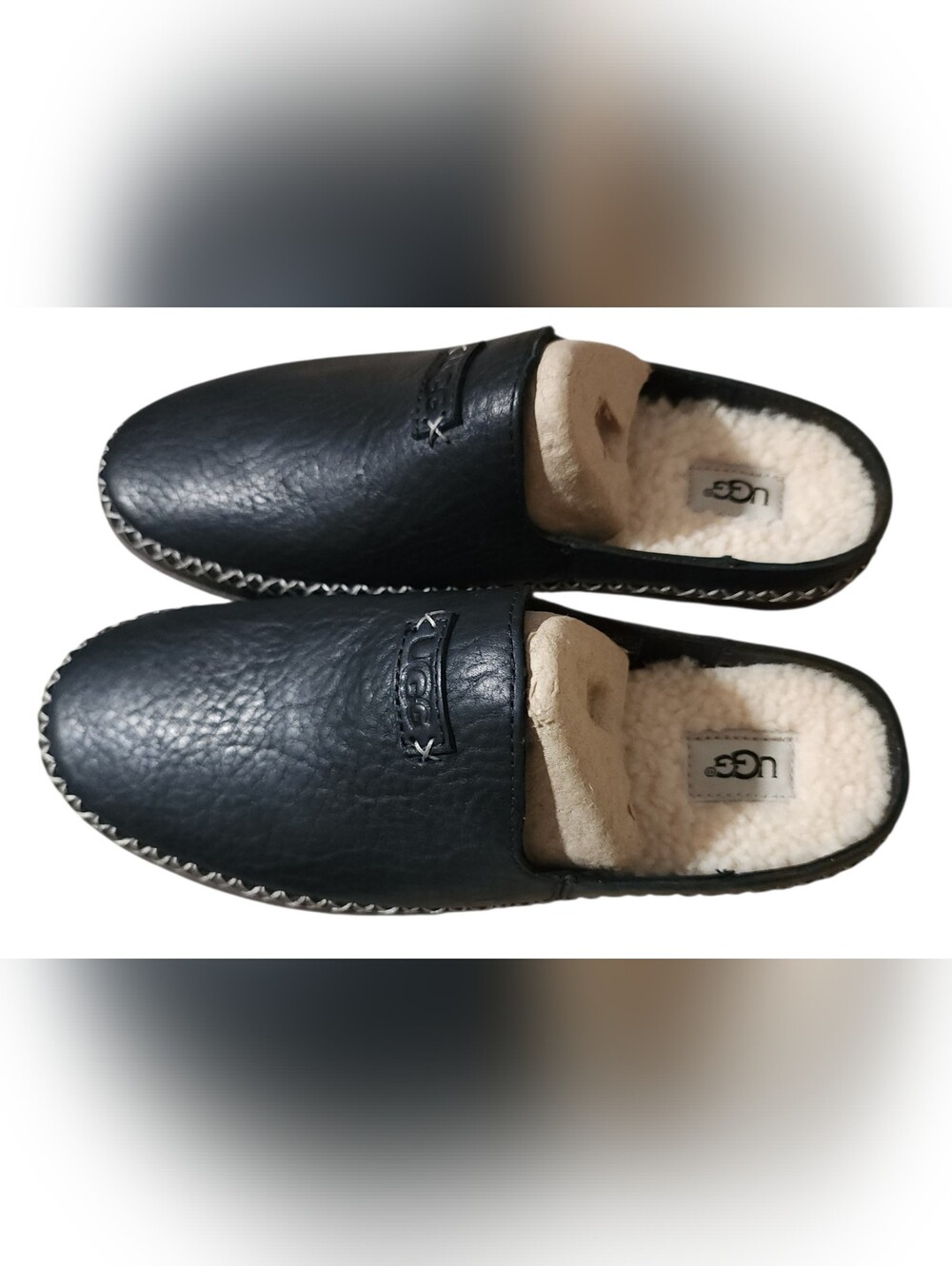 UGG Women’s Tamara Black Leather Shearling Slip-Ons - Size 7 - Retail $125 - NIB